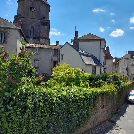 Maison En Ville Avec Terrasse Ensoleillee Et Wi-Fi Magnac-Laval المظهر الخارجي الصورة