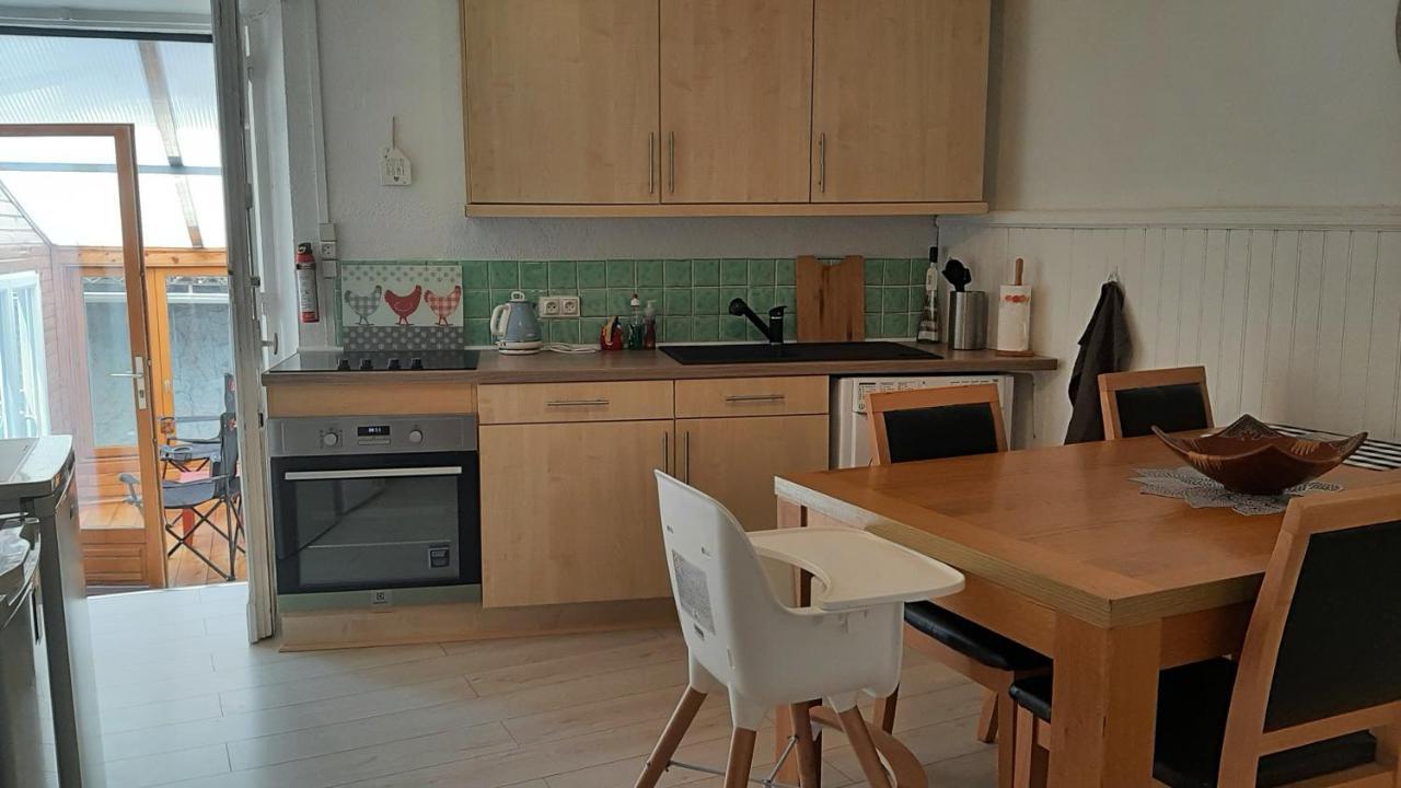 Maison En Ville Avec Terrasse Ensoleillee Et Wi-Fi Magnac-Laval المظهر الخارجي الصورة