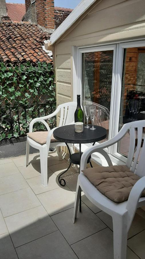 Maison En Ville Avec Terrasse Ensoleillee Et Wi-Fi Magnac-Laval المظهر الخارجي الصورة