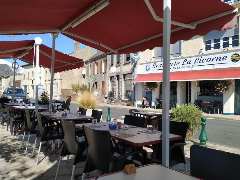 Maison En Ville Avec Terrasse Ensoleillee Et Wi-Fi Magnac-Laval المظهر الخارجي الصورة